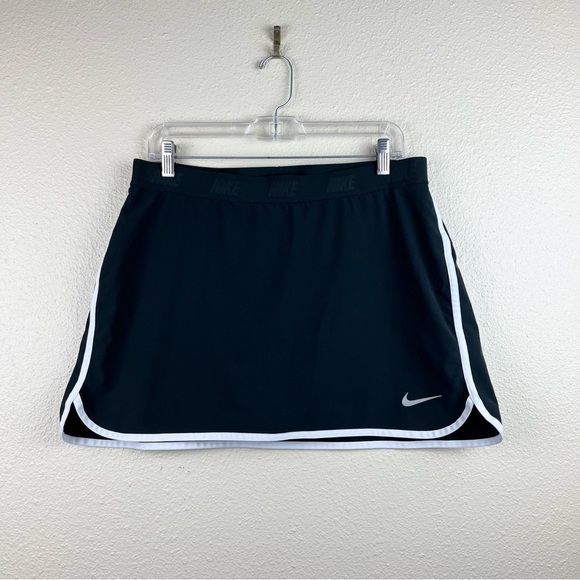 Nike Skort - Picture 3 of 10